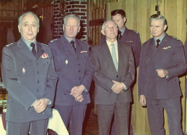 Oficerowie Oddiau WRiA 2 KOP – 1990 rok.