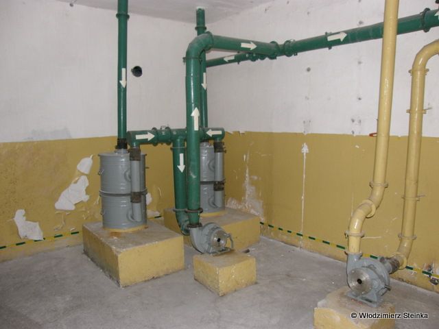 Widok instalacji wentylatorw w schronie SNR.